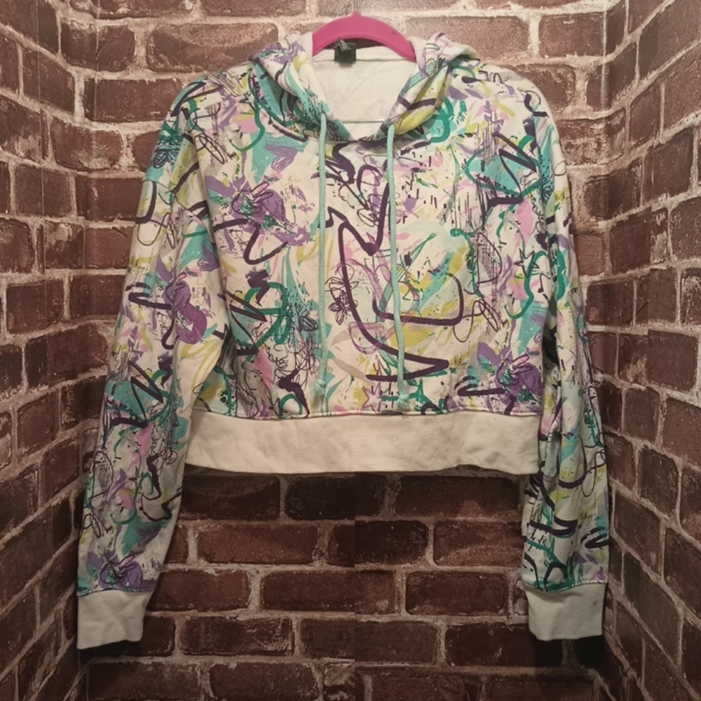Wild Fable Cropped Abrtract Graffiti Hoodie